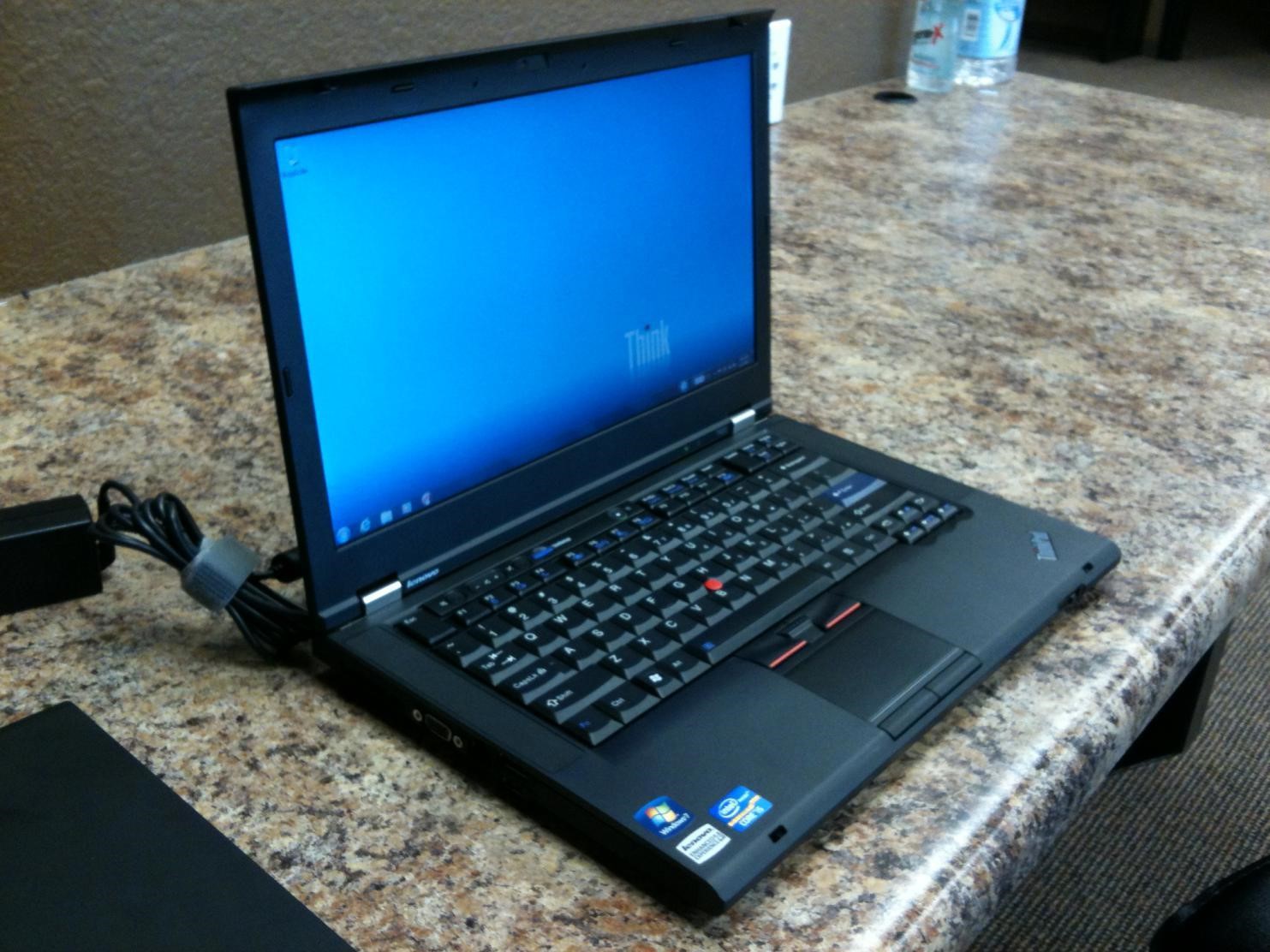 Mua Laptop cũ xách tay tại Vĩnh Long tốt nhất ở đâu?