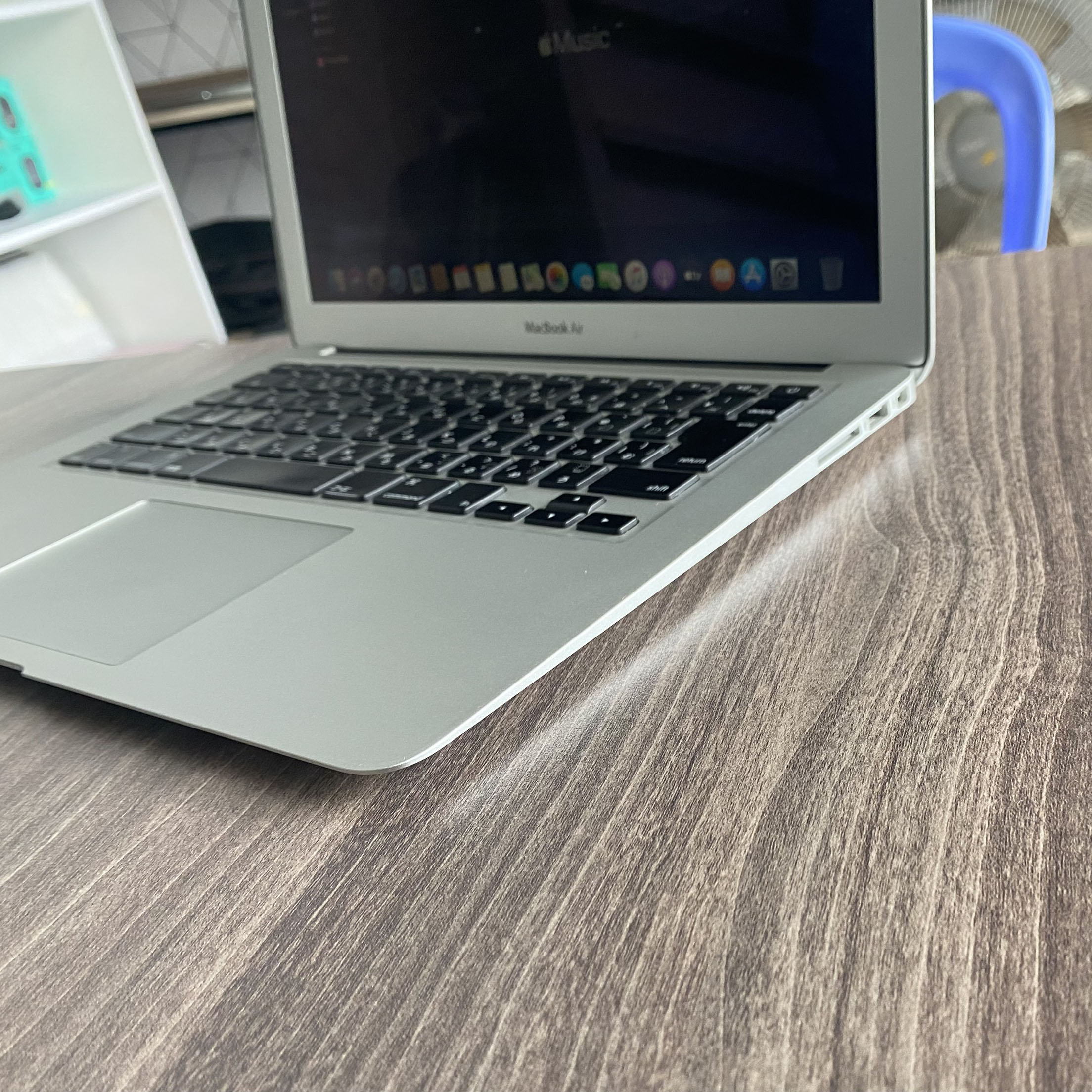 MacBook Air (13-inch, MID 2012) Core i5