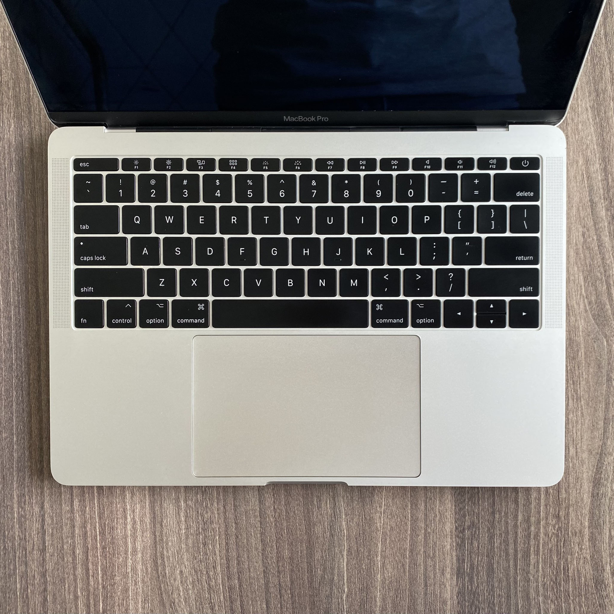 MacBook Pro (13-inch, 2017, Two Thunderbolt 3 ports) Core i5