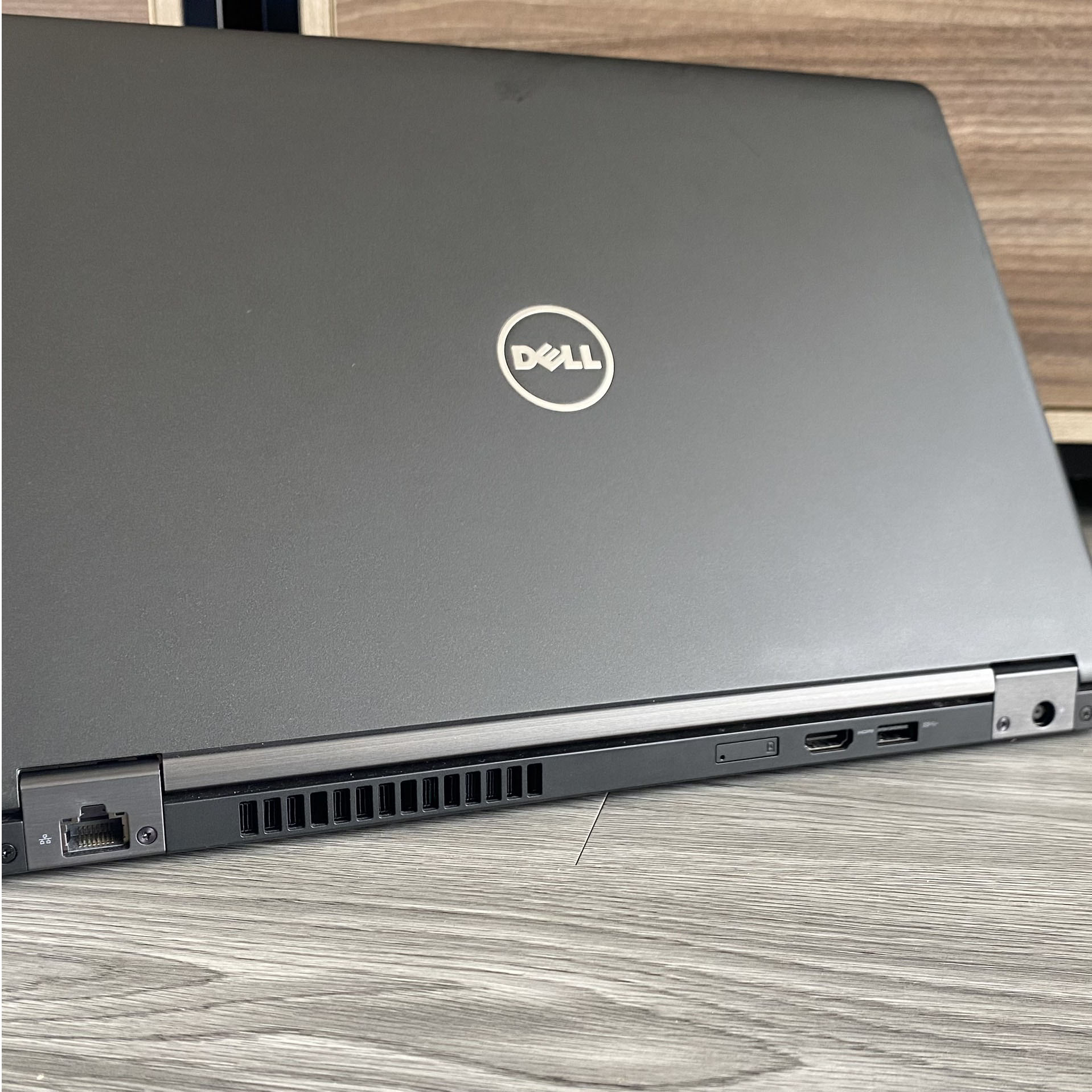 Dell Latitude E5480 Chip HQ