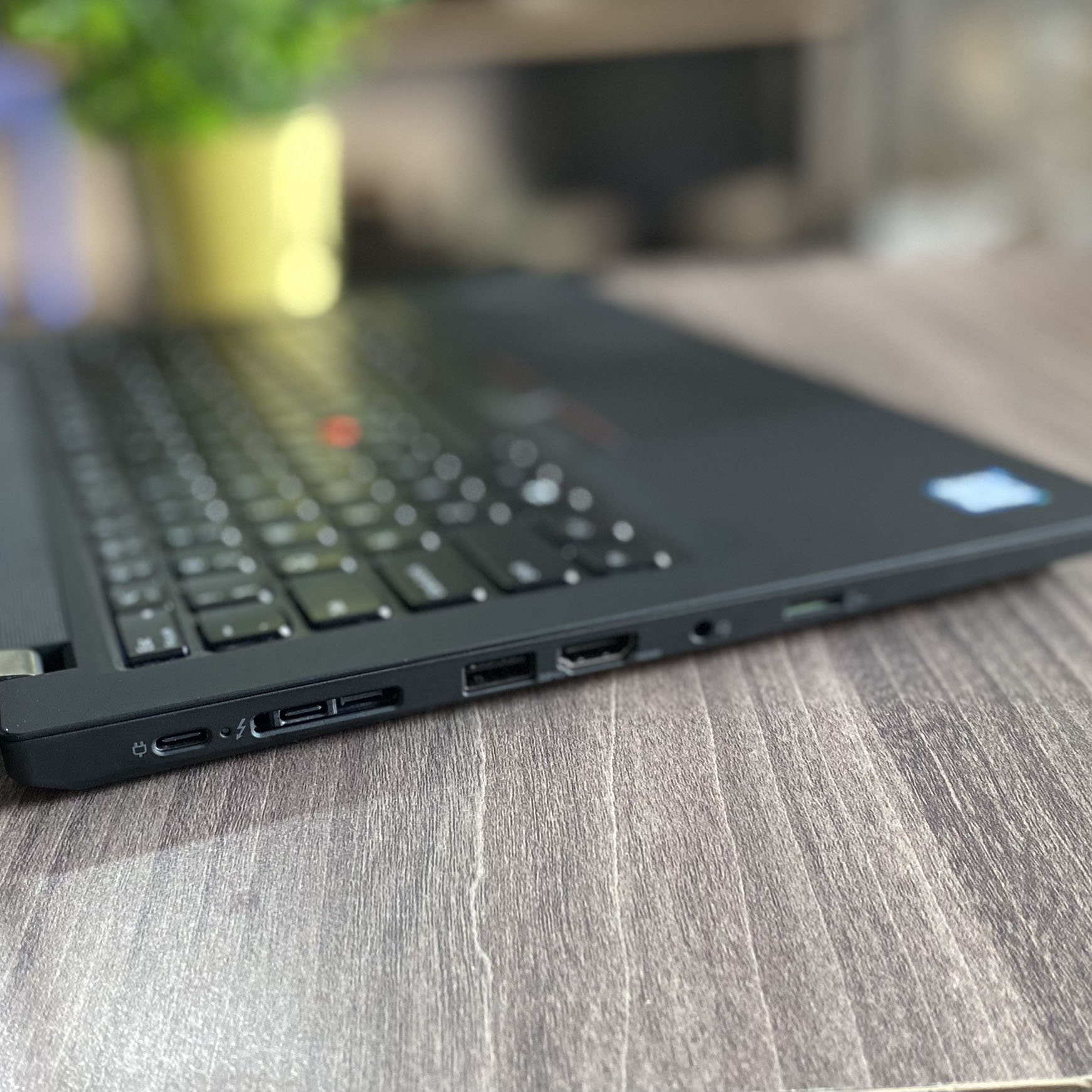 Lenovo Thinkpad T490