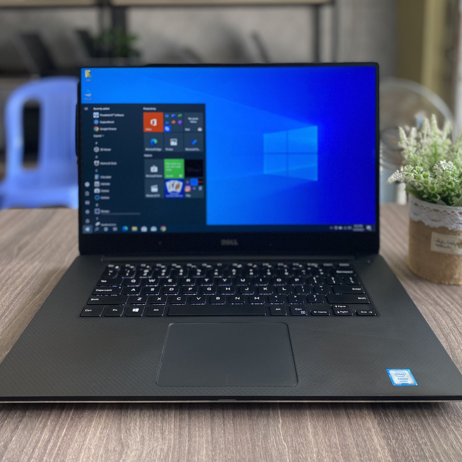 Dell Precision 5520 Máy Trạm Chuyên Đồ Họa