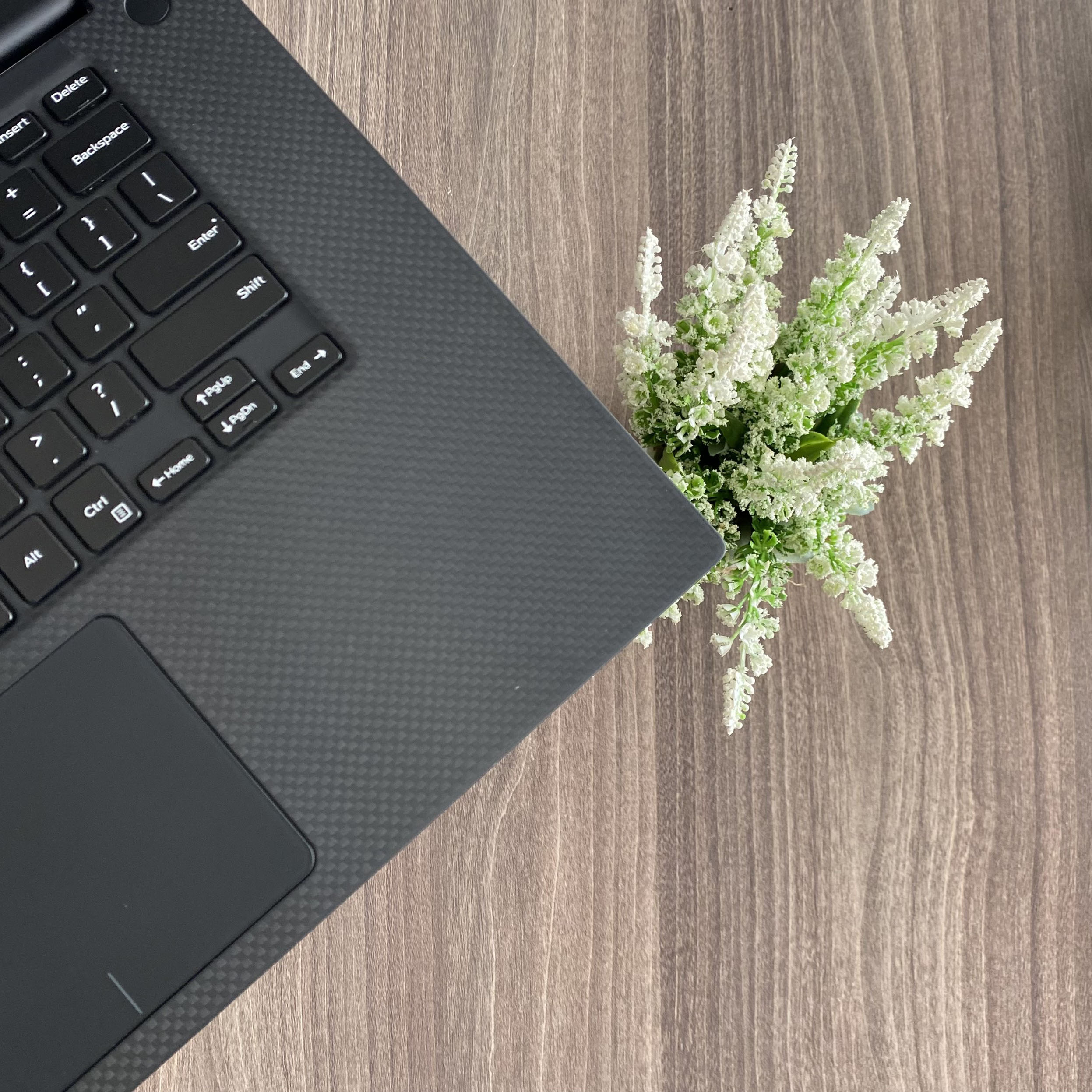 Dell XPS 15 9570 Đồ Họa Mỏng Nhẹ