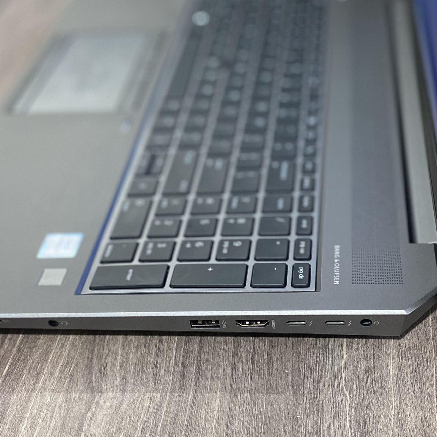HP Zbook 15 G5 Mobile Workstation Vỏ Nhôm 