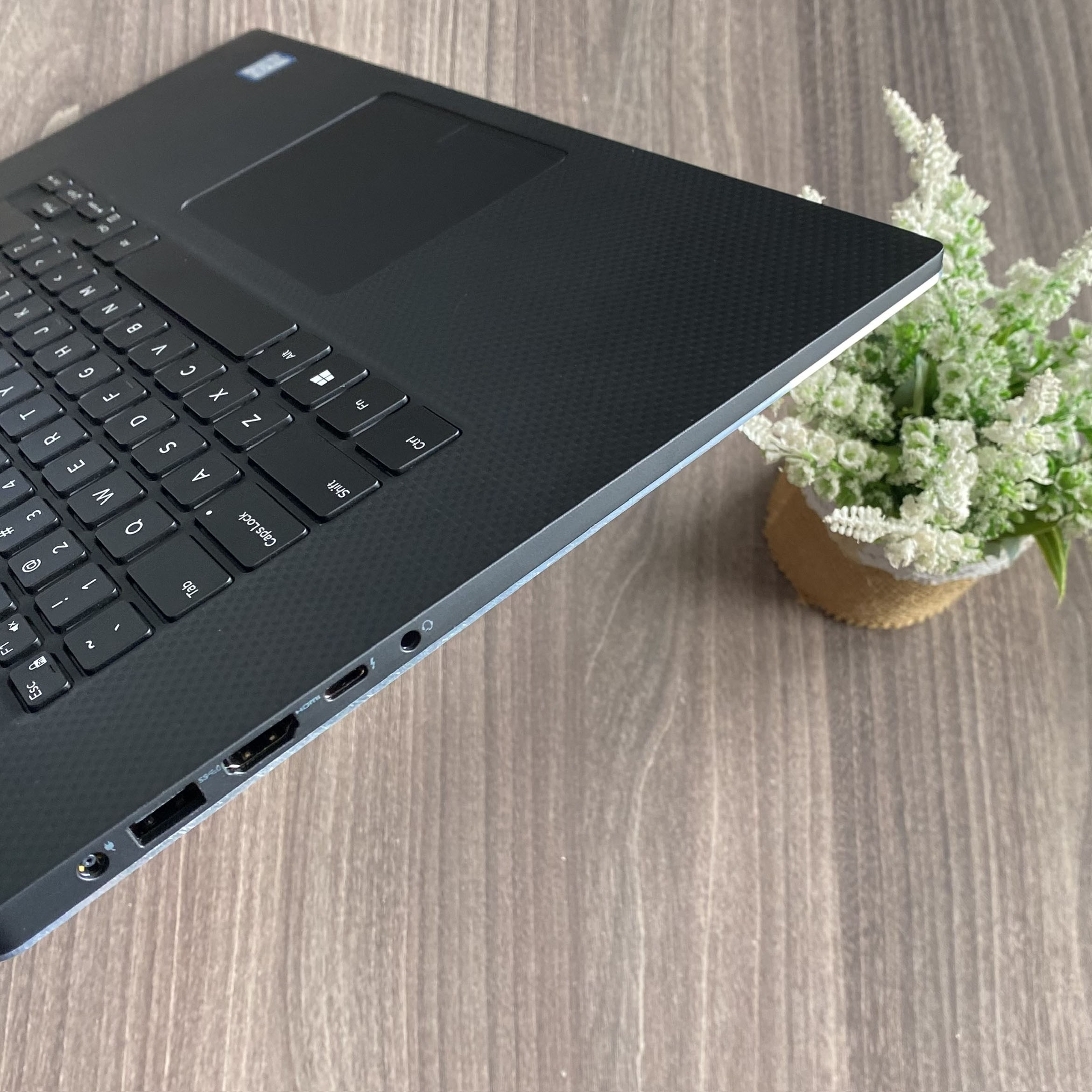 Dell Precision 5540 Chuyên Đồ Họa