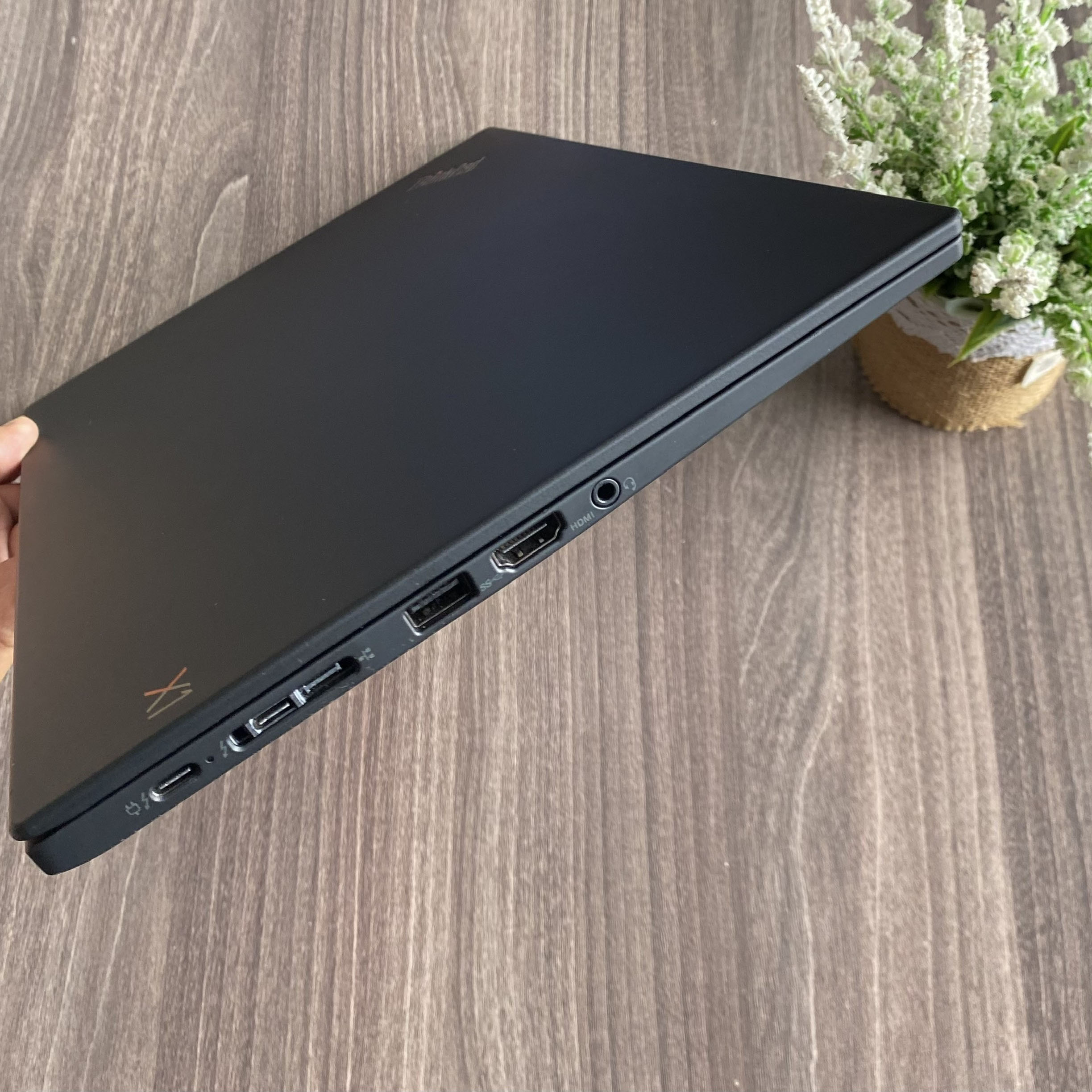 Lenovo Thinkpad X1 Carbon Gen 7