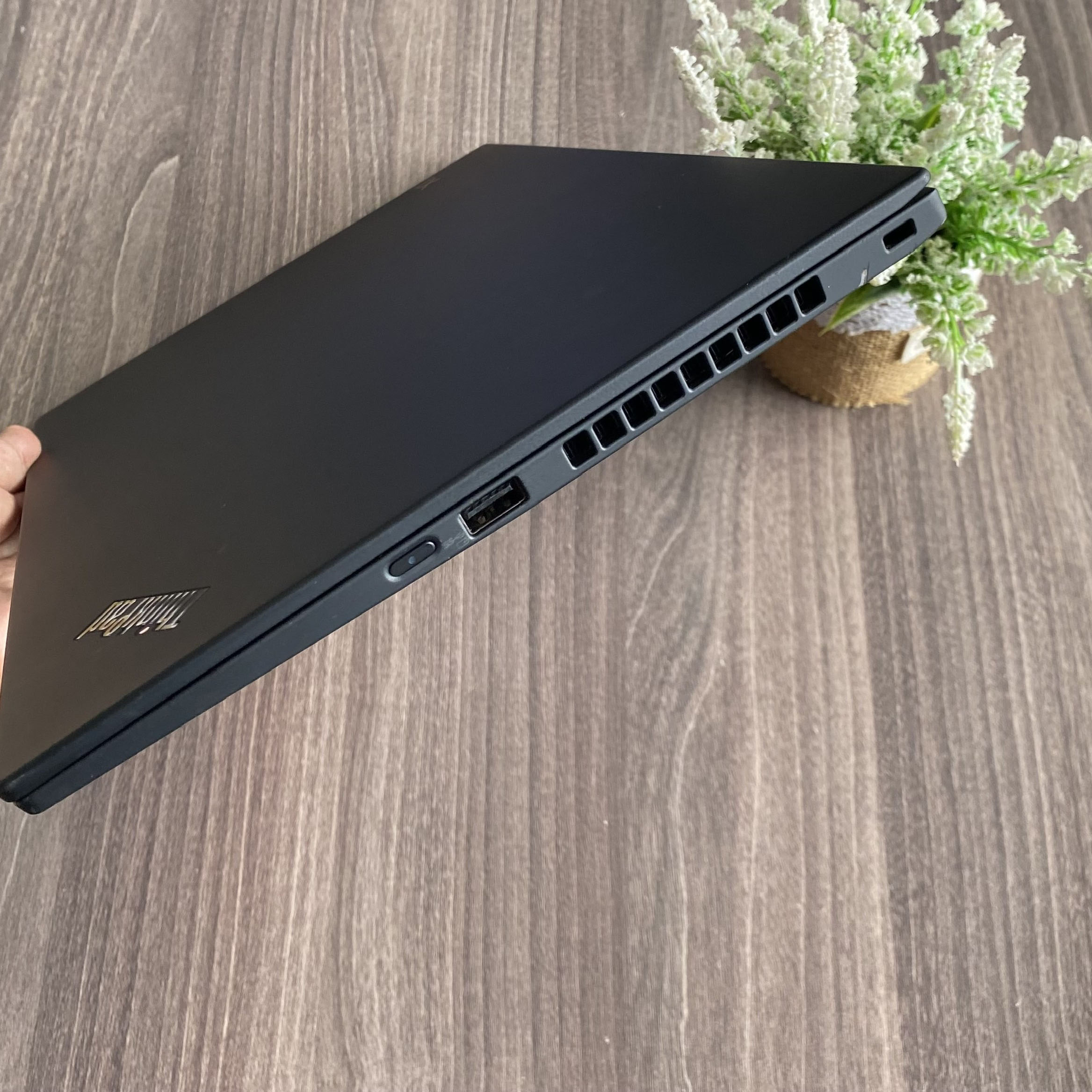 Lenovo Thinkpad X1 Carbon Gen 7