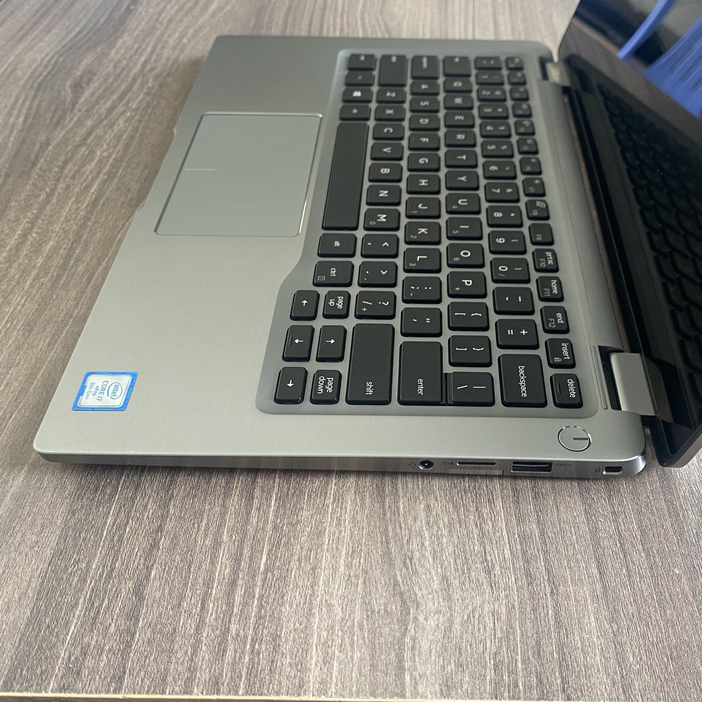 Dell Latitude 7400 2 IN 1