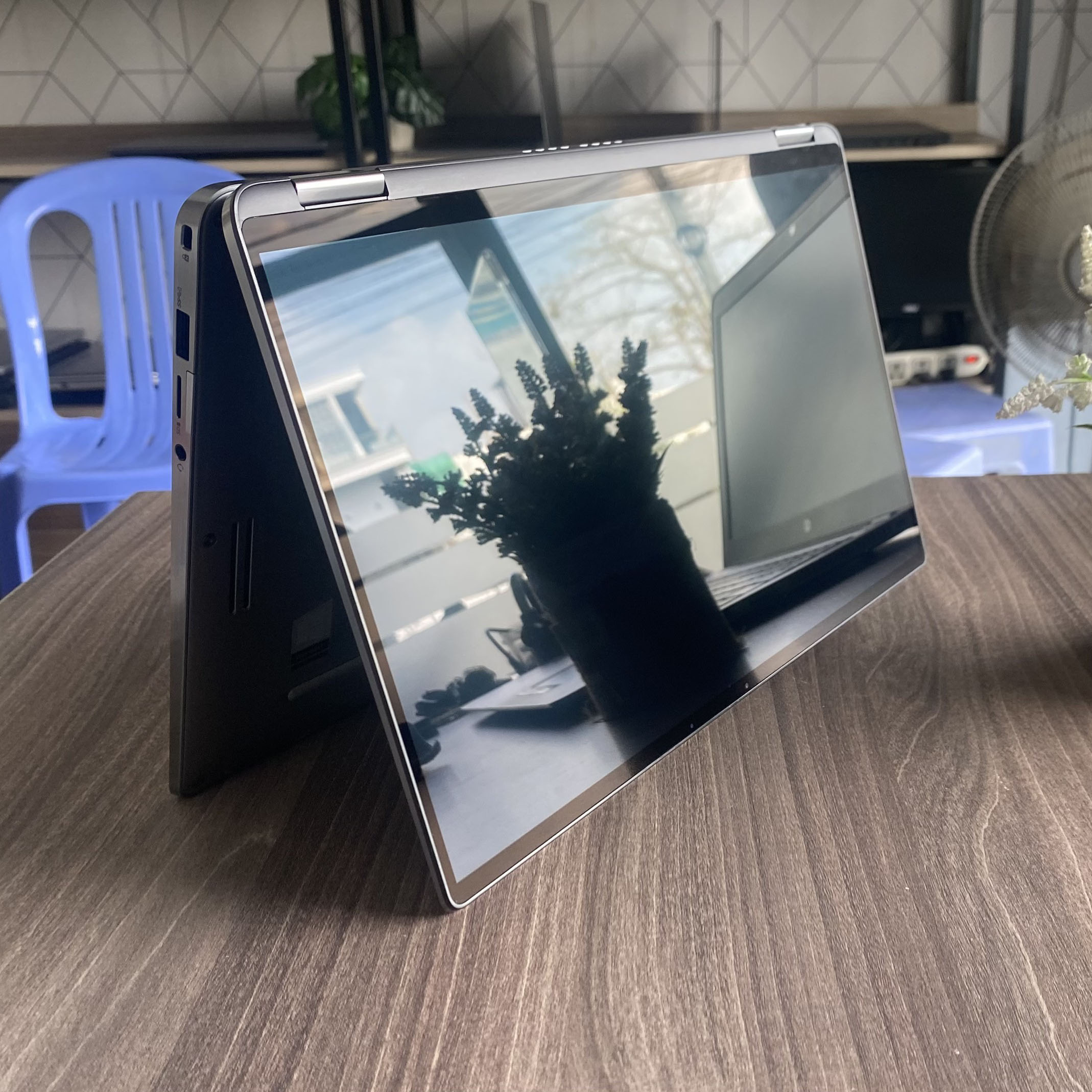 Dell Latitude 7400 2 IN 1