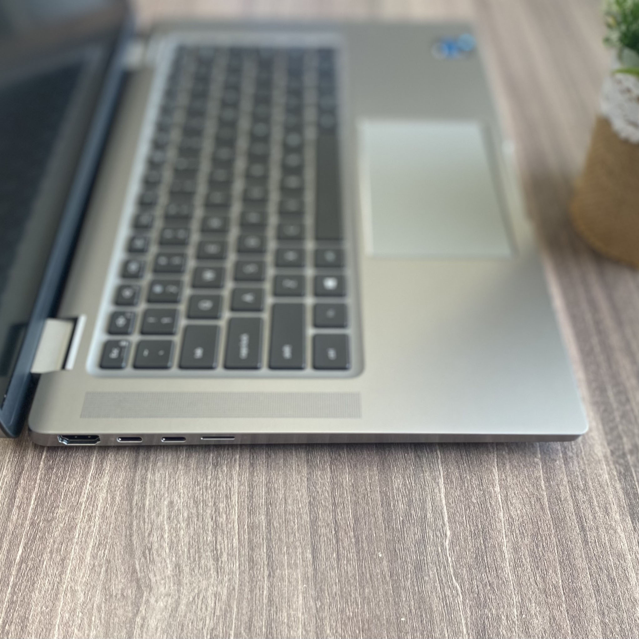 Dell Latitude 9520 Vỏ Nhôm Đẳng Cấp