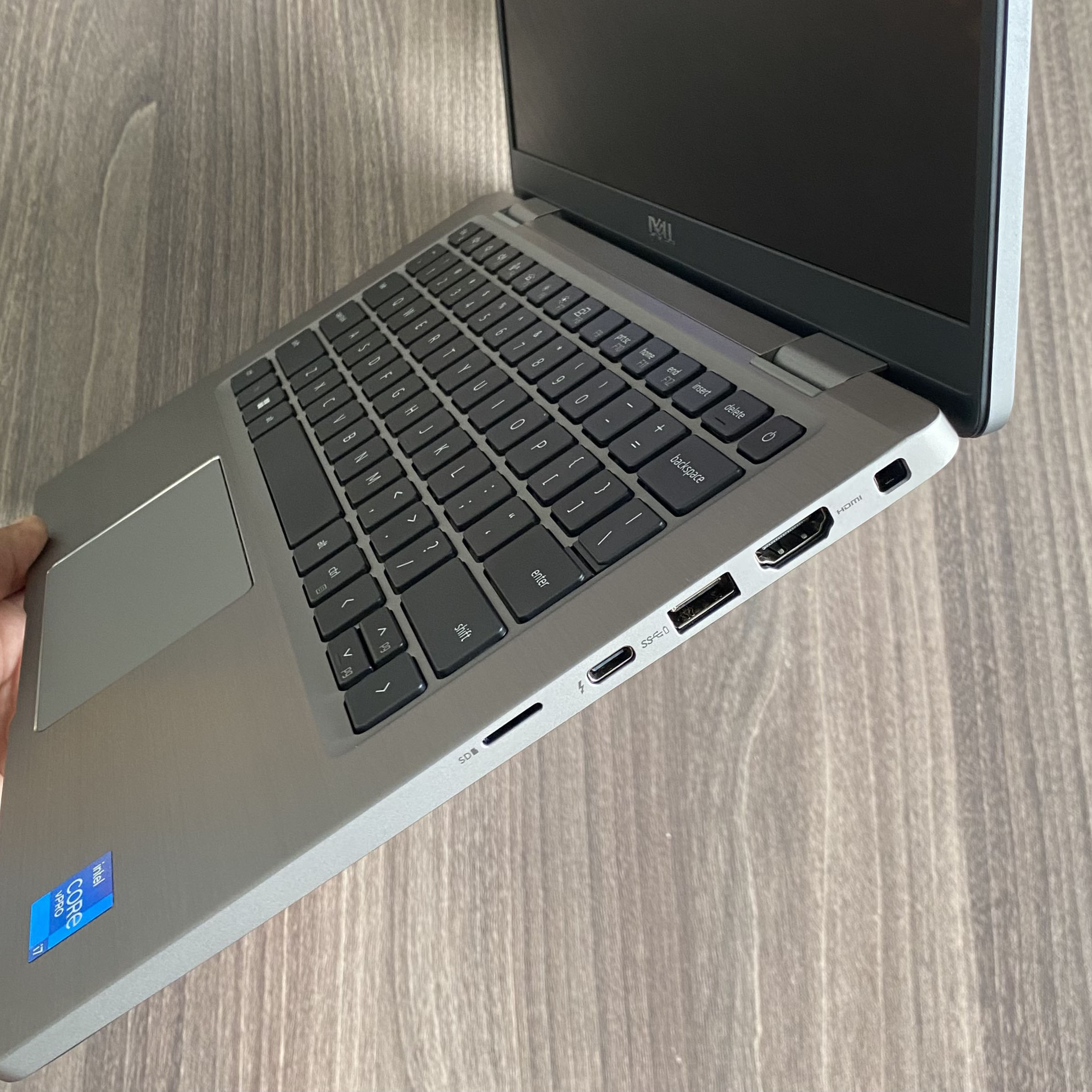 Dell Latitude 7320 Aluminium Màu Bạc