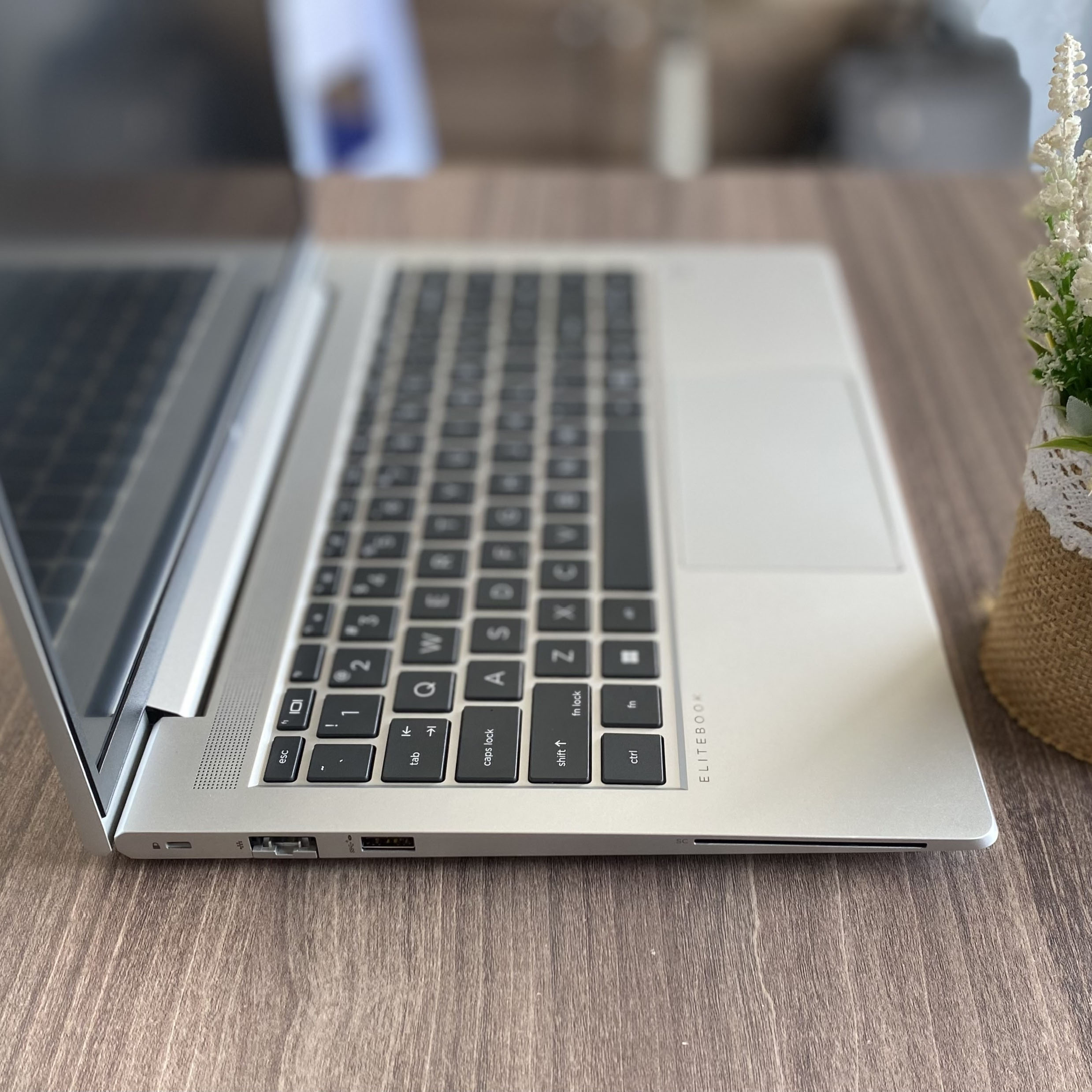 HP Elitebook 645 G10