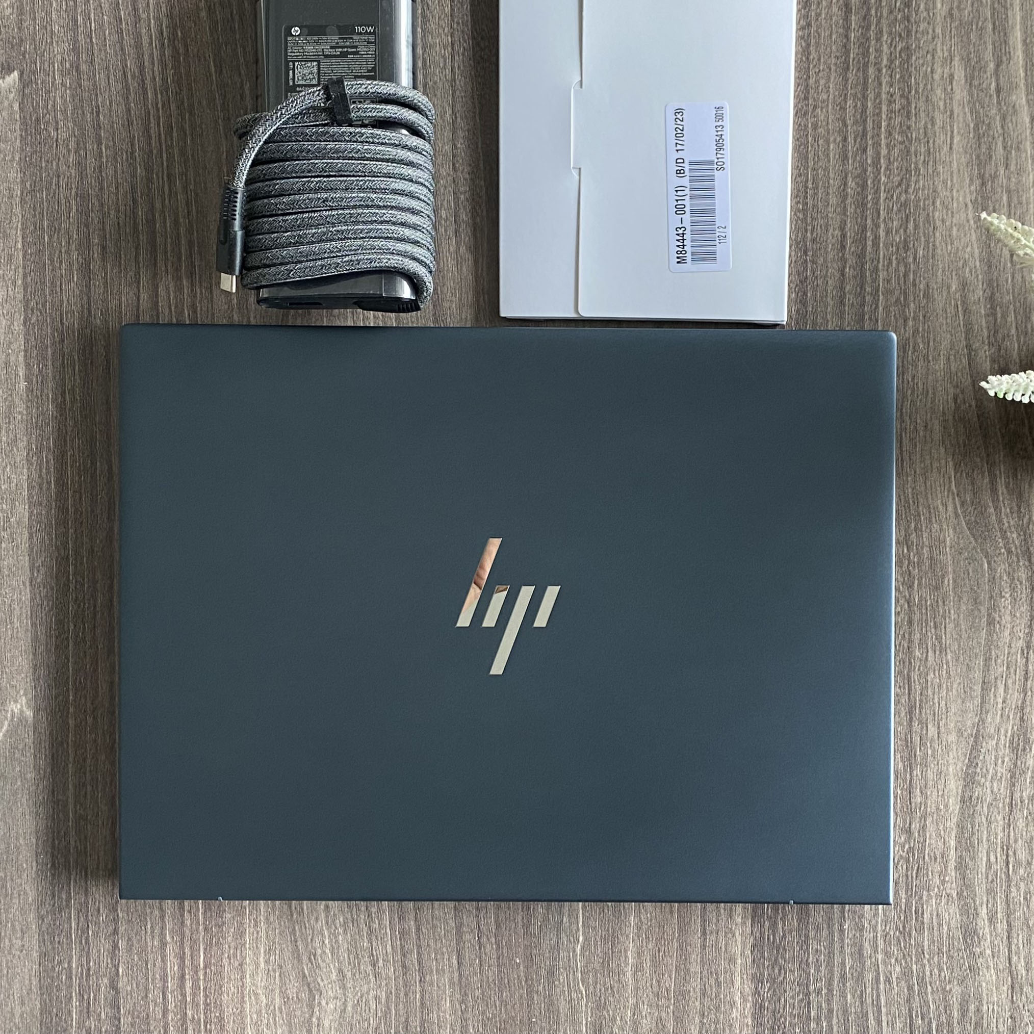 HP Elite Dragonfly Mỏng Nhẹ Siêu Hiếm
