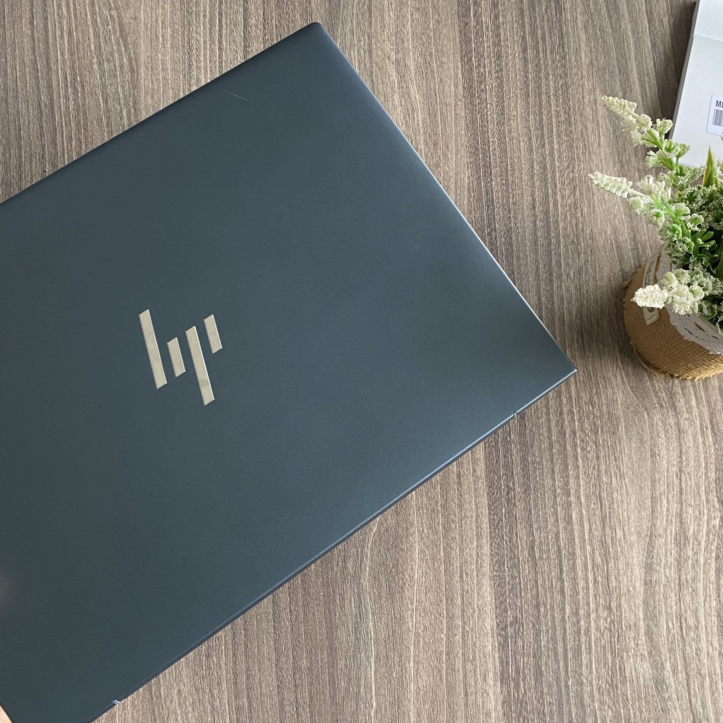 HP Elite Dragonfly Mỏng Nhẹ Siêu Hiếm