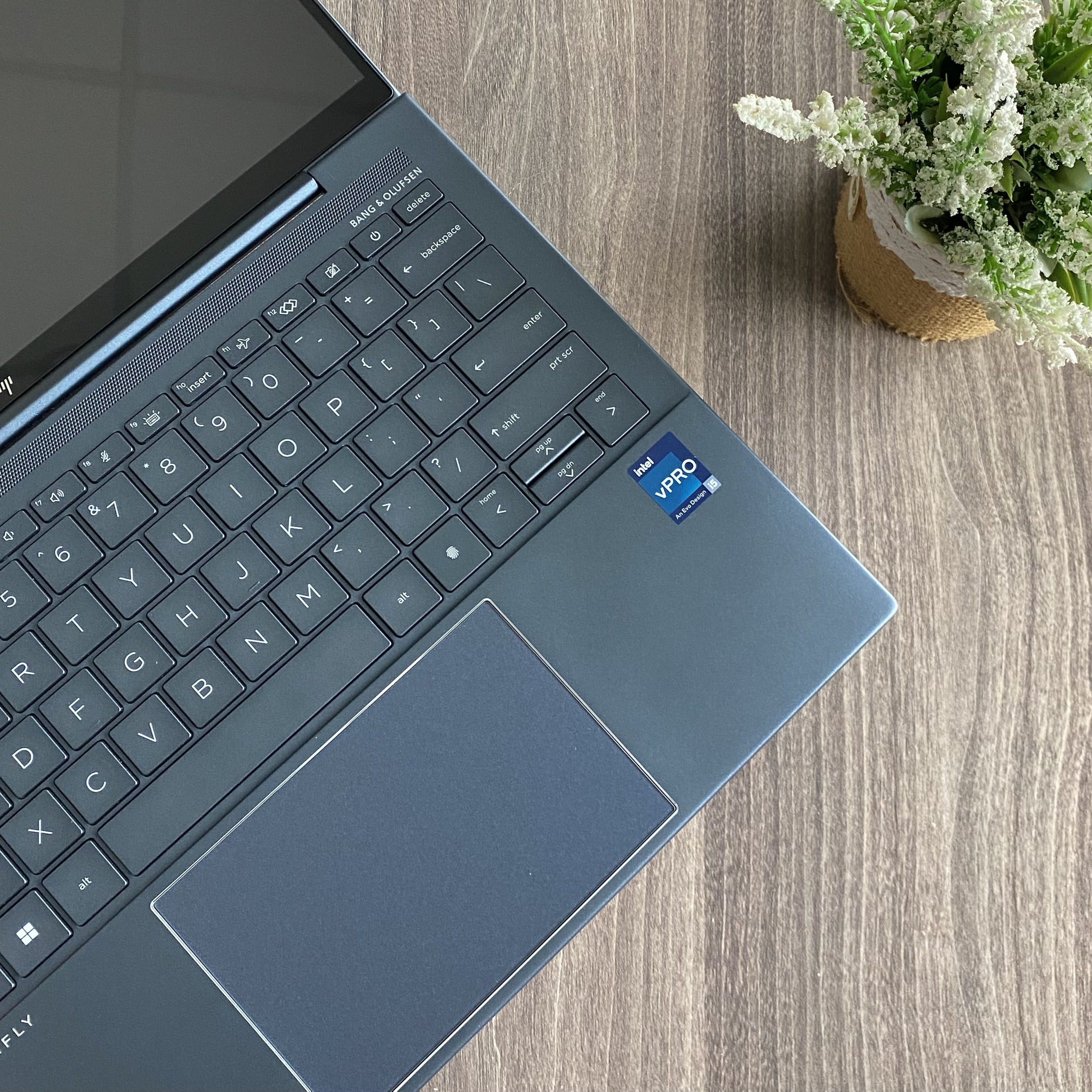HP Elite Dragonfly Mỏng Nhẹ Siêu Hiếm