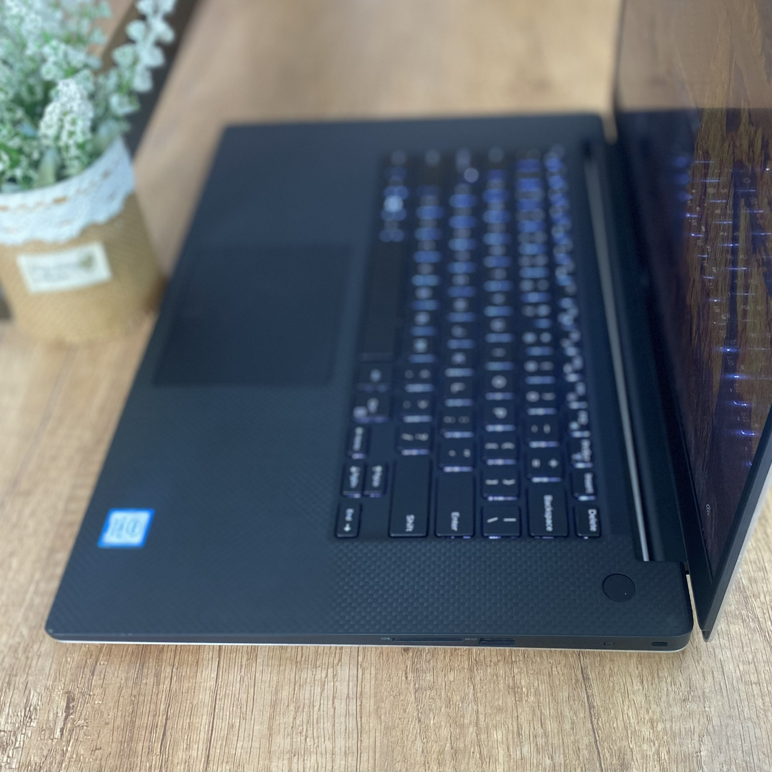 Dell XPS 15 7590 Chuyên Game Đồ Họa