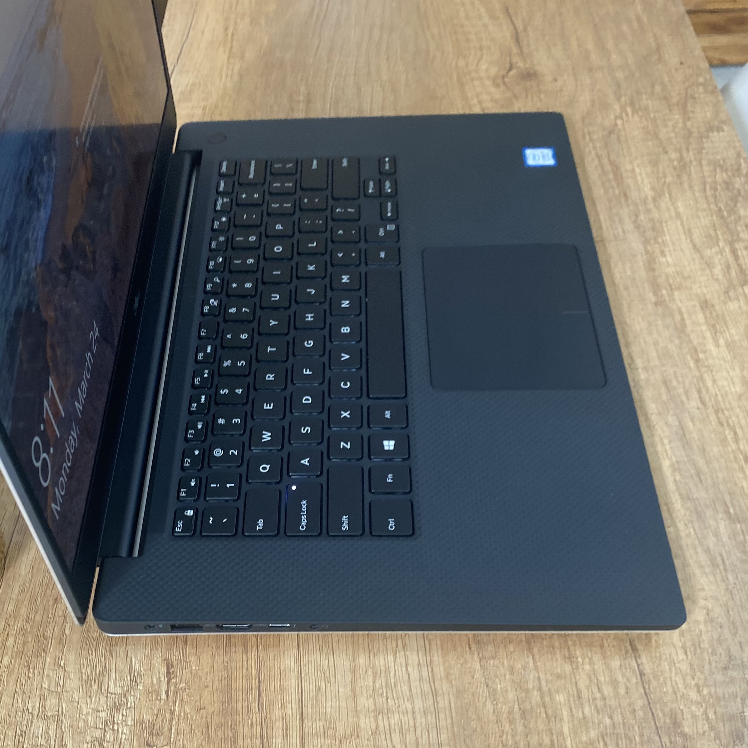 Dell XPS 15 7590 Chuyên Game Đồ Họa