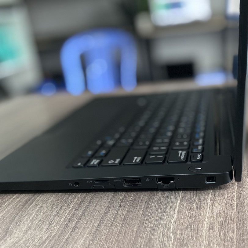 Dell Latitude 7390 Core i7